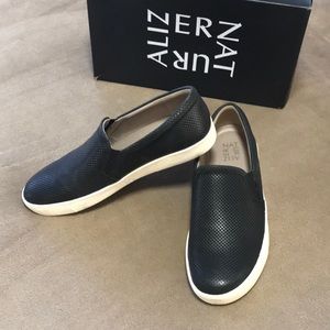 naturalizer women's marianne sneaker